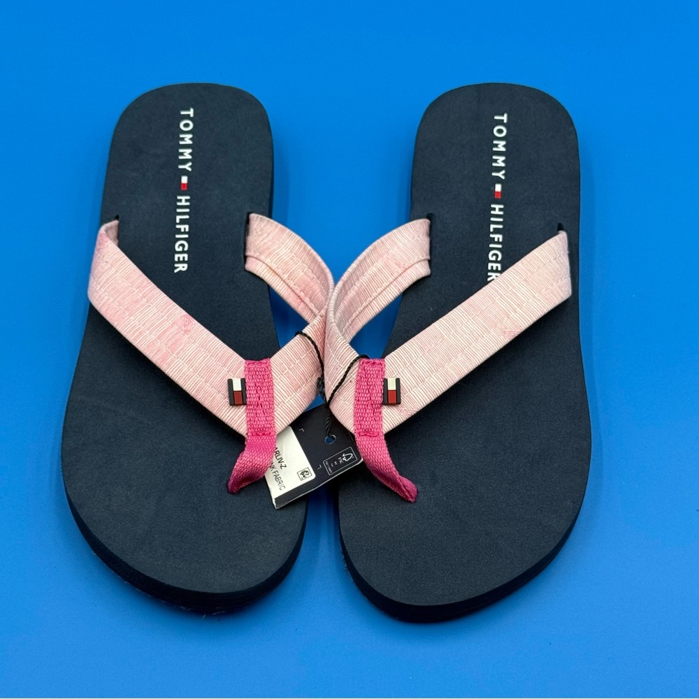 Tommy Hilfiger Black and‎ Pink Sandals, NWT ships next day .